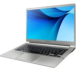 Samsung NP900X5 Series Core i7 6th Gen laptop