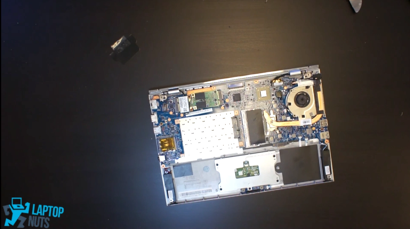 laptop-sony-vaio-svt131190x-disassembly-take-apart-sell